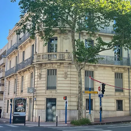 Lodge Montpellier Апартаменты *